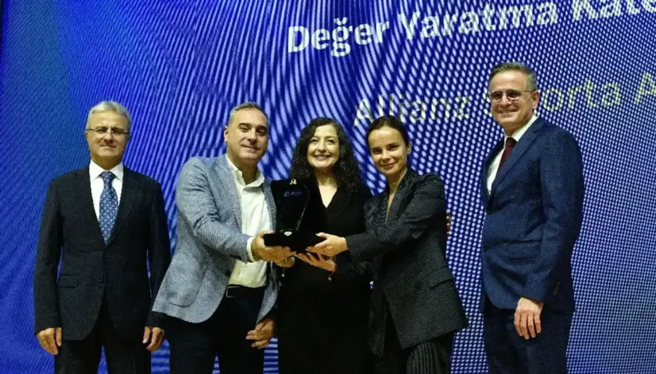 Allianz Türkiye’nin 2024 Entegre Raporu, İki Ödül Birden Kazanarak Başarılarına Bir Yenisini Ekledi