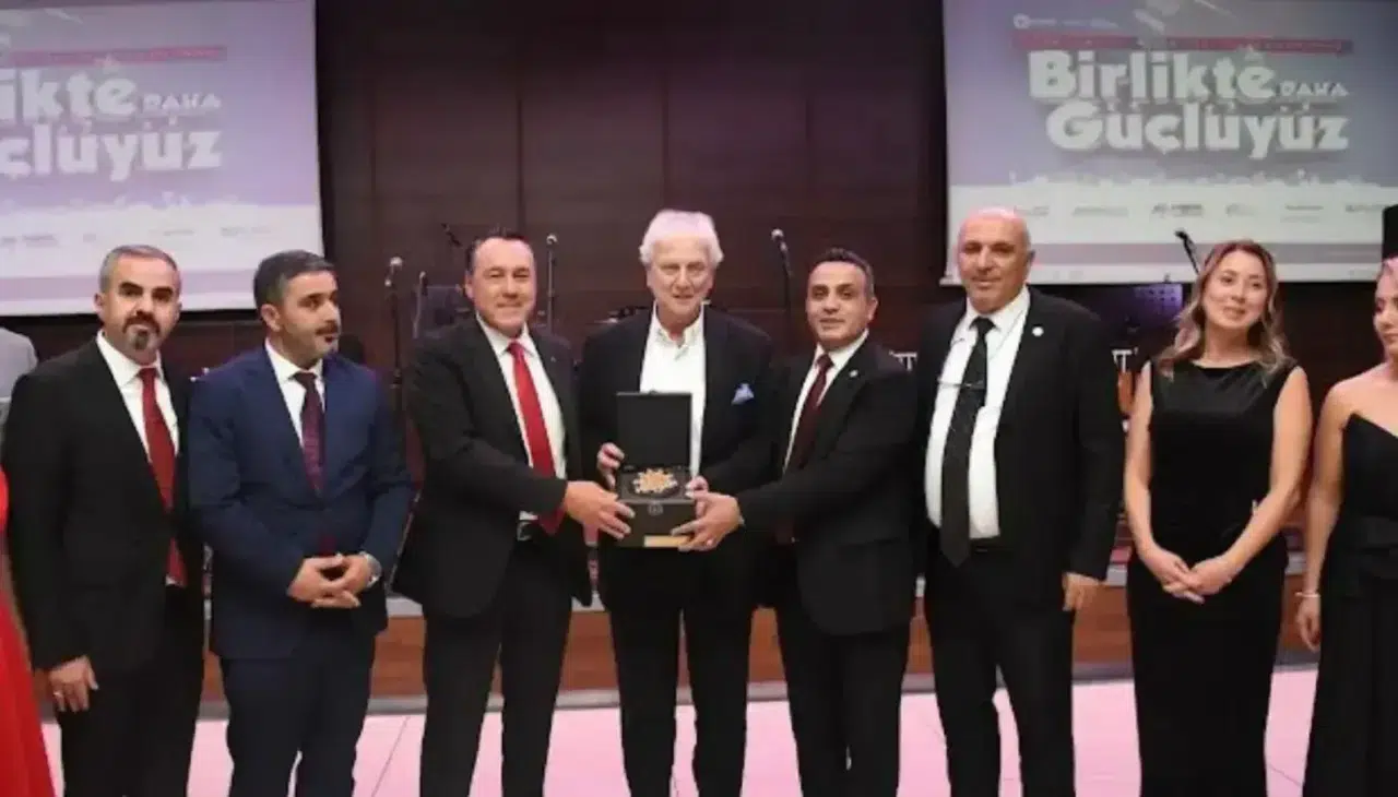 Ankara'da Sigorta Sektörü Cumhuriyet Balosu'nda Bir Araya Geldi!