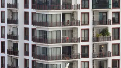 "Banka Şubelerinden TOKİ Hak Sahiplerine Zorunlu Sigorta Uygulaması"