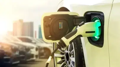 Tüketiciler Birliği'nden Elektrikli Araçlar İçin Sigorta Uyarısı!