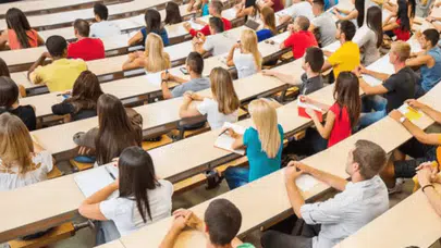 Gençlerin BES'e ilgisi Hızla Artıyor; Tarihi Rekor