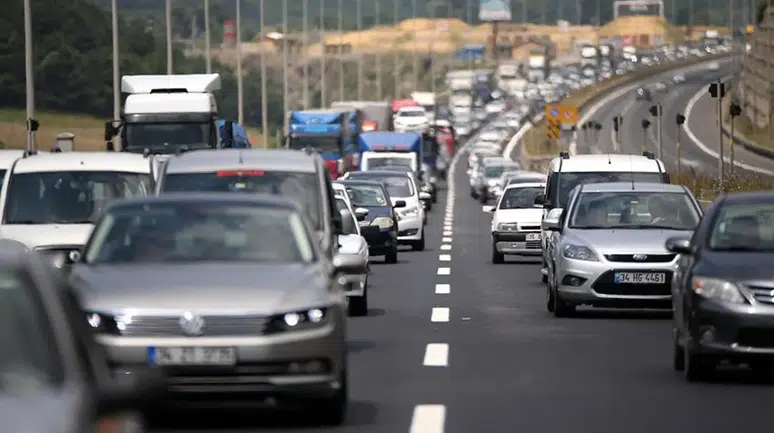Trafik sigortasına cep telefonu zorunluluğu geldi